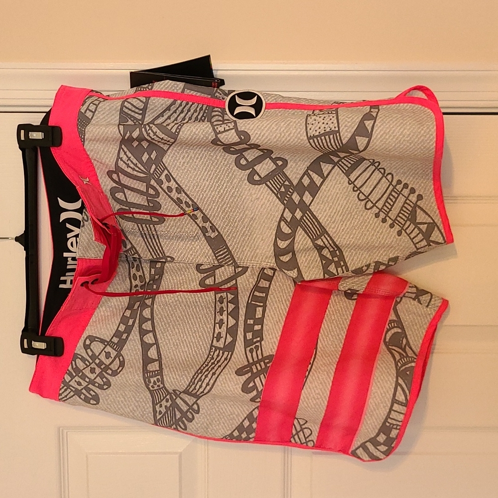 NWT Hurley Mens Phantom Julian Snapper Fashion Board Shorts Grey/Pink Size 36